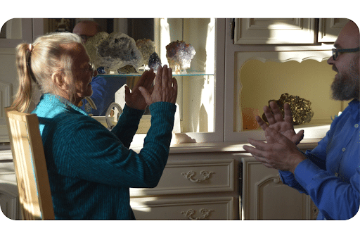 Relaxez votre esprit avec hypnothérapie et pierres énergétiques