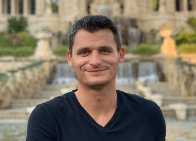 Relaxez votre corps trouvez l'équilibre avec notre expert en ostéopathie holistique